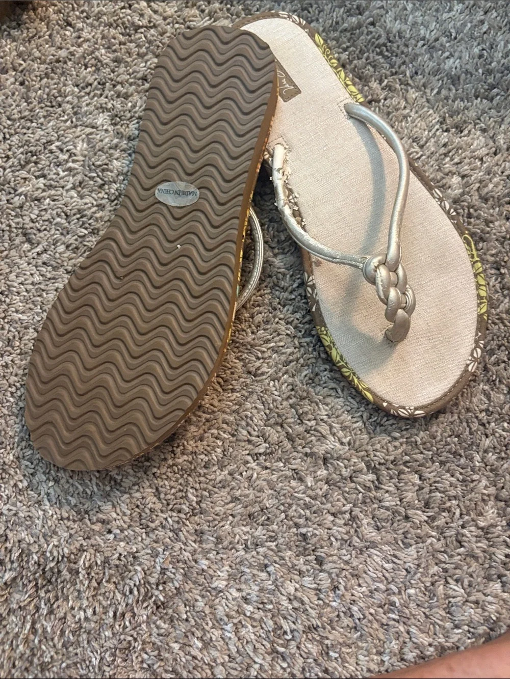 VERA BRADLEY Metallic Braided Strap Women's Flip Flop Sandals - Gold